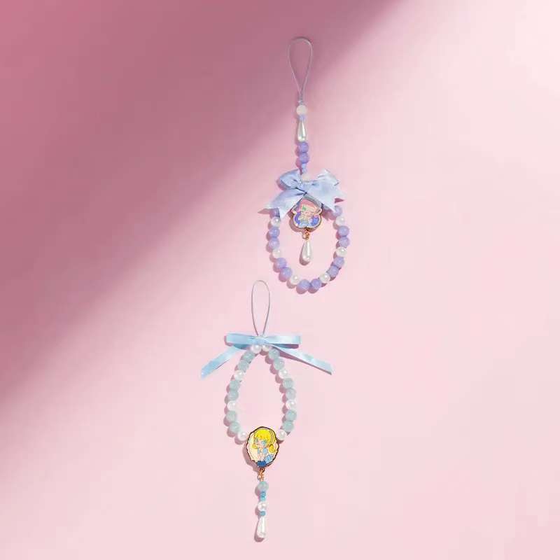 MOLLY DAILY LOOK SERIES PHONE CHARM