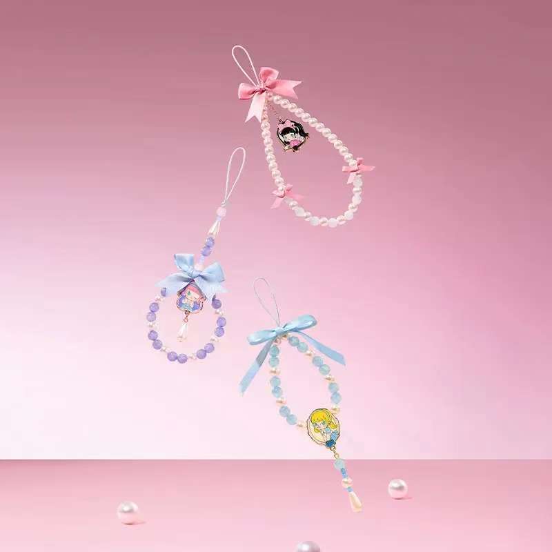 MOLLY DAILY LOOK SERIES PHONE CHARM