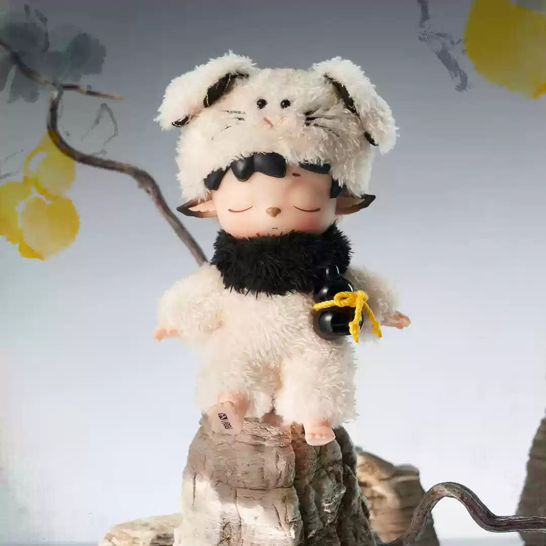 MIMI LEISURELY ELF SERIES VINYL PLUSH