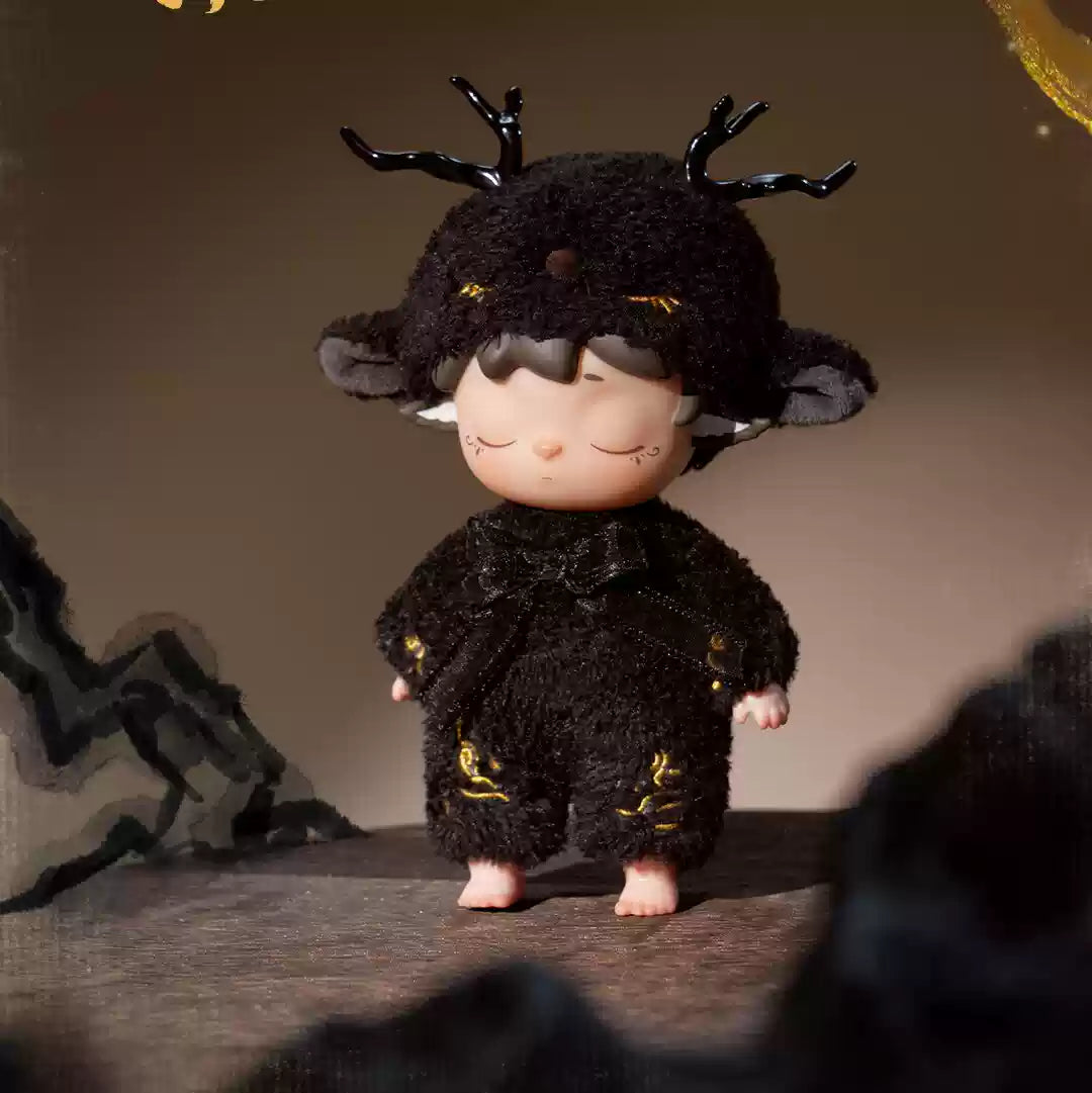 MIMI LEISURELY ELF SERIES VINYL PLUSH